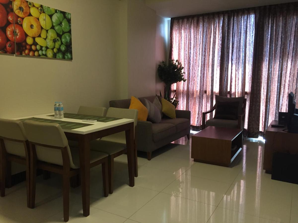 Mactan Newtown Condo มักตัน ภายนอก รูปภาพ