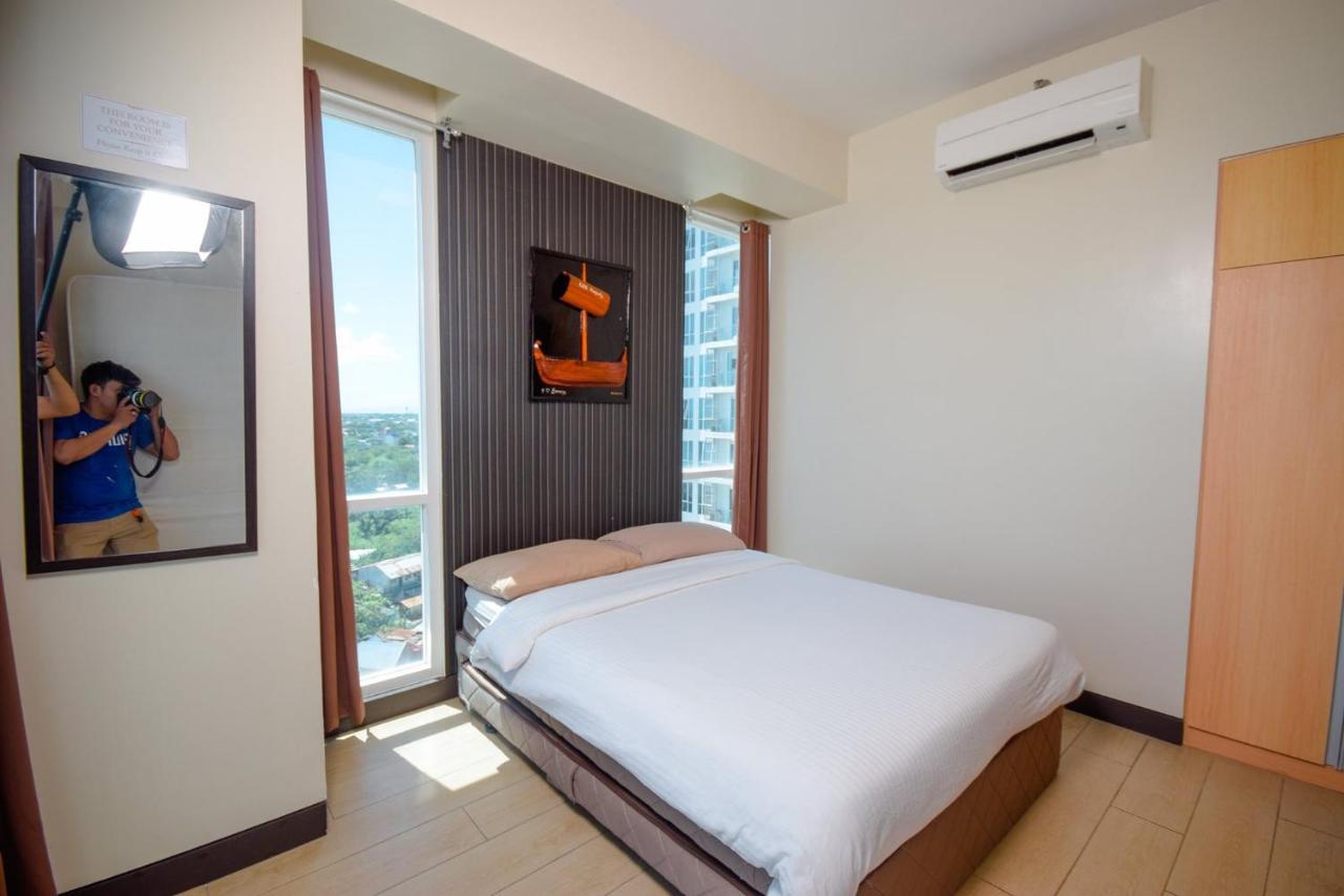 Mactan Newtown Condo มักตัน ภายนอก รูปภาพ