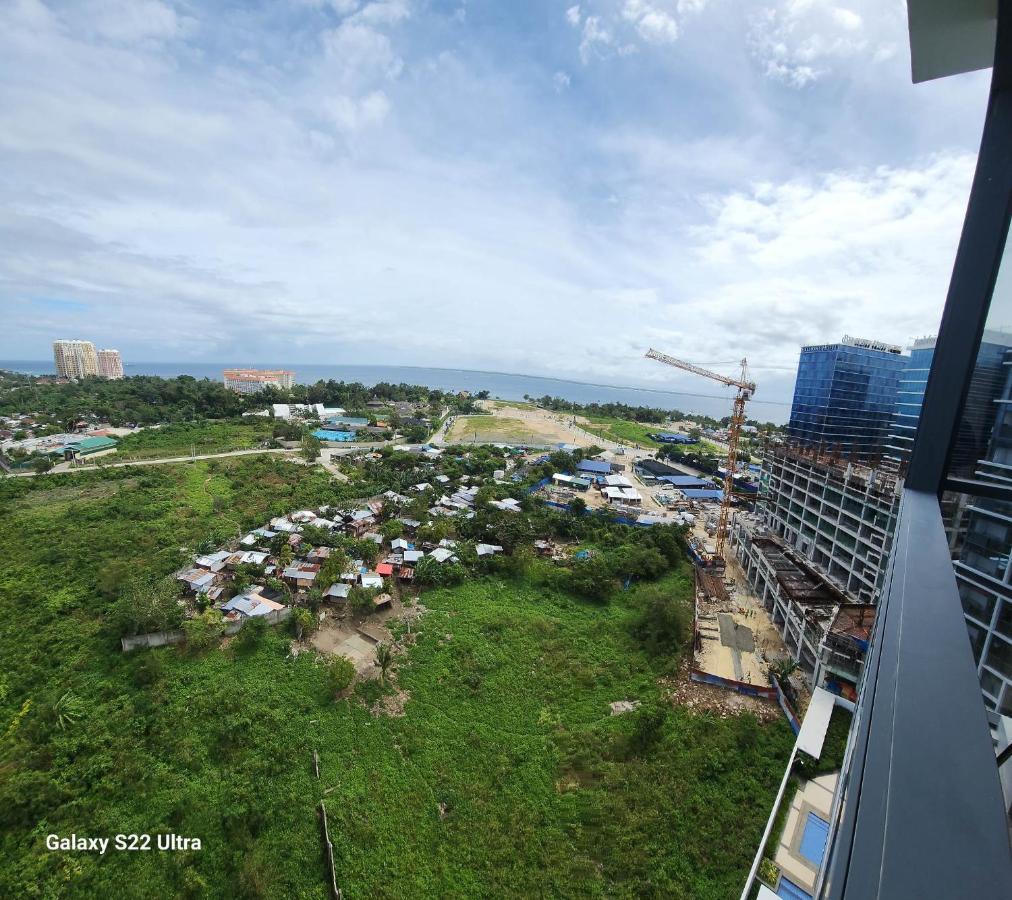Mactan Newtown Condo มักตัน ภายนอก รูปภาพ