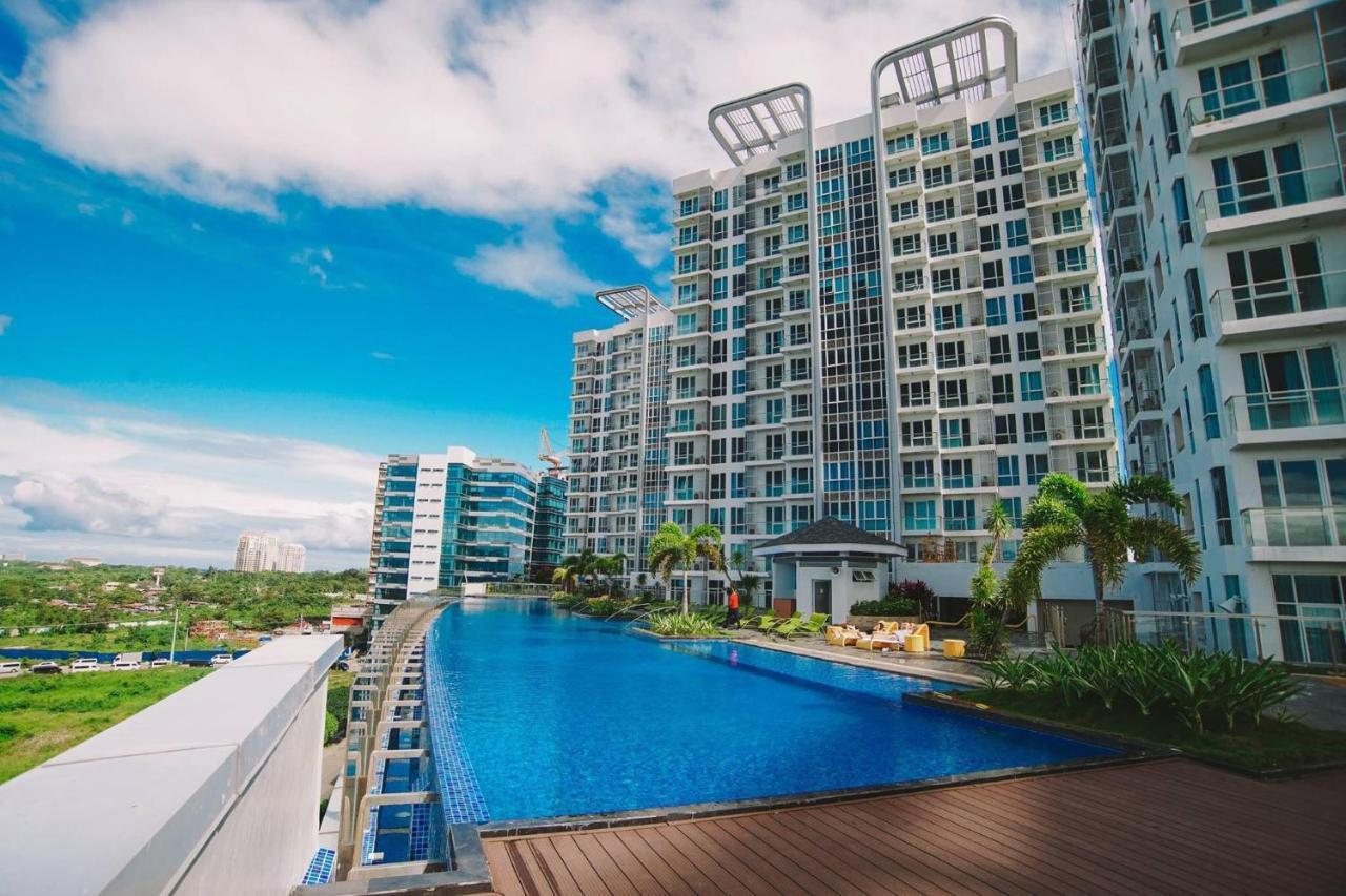Mactan Newtown Condo มักตัน ภายนอก รูปภาพ