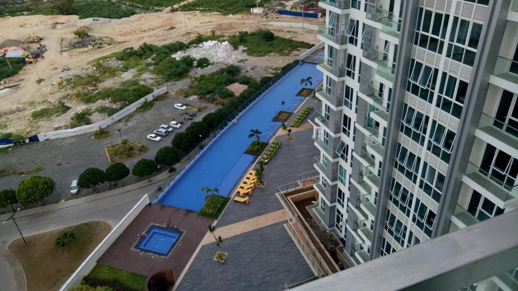 Mactan Newtown Condo มักตัน ภายนอก รูปภาพ