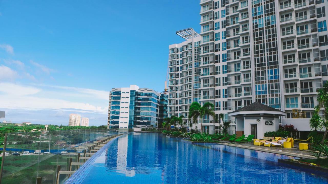 Mactan Newtown Condo มักตัน ภายนอก รูปภาพ